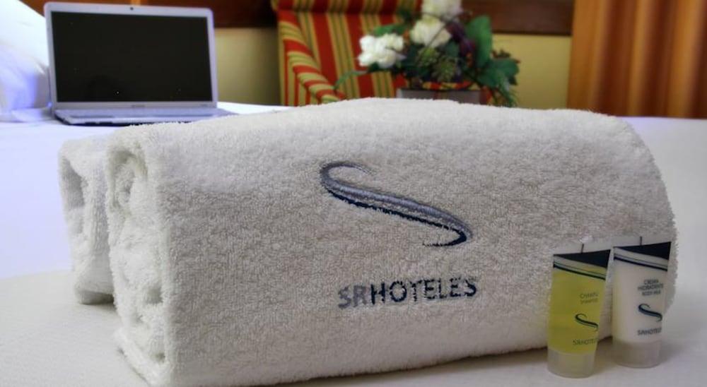 Hotel Oriente Saragosse Extérieur photo